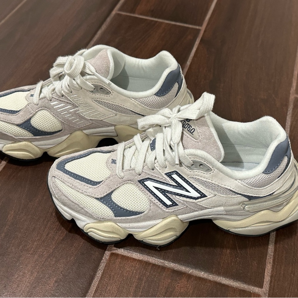 New Balance 9060 Moonbeam/Linen Grey
